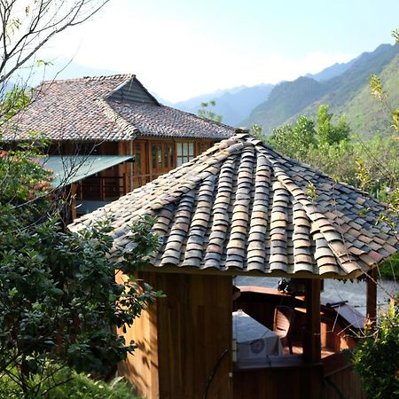 Tom'S Du Gia Homestay Lang Cac Exterior photo