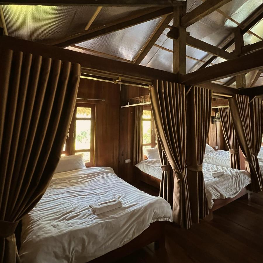 Tom'S Du Gia Homestay Lang Cac Exterior photo