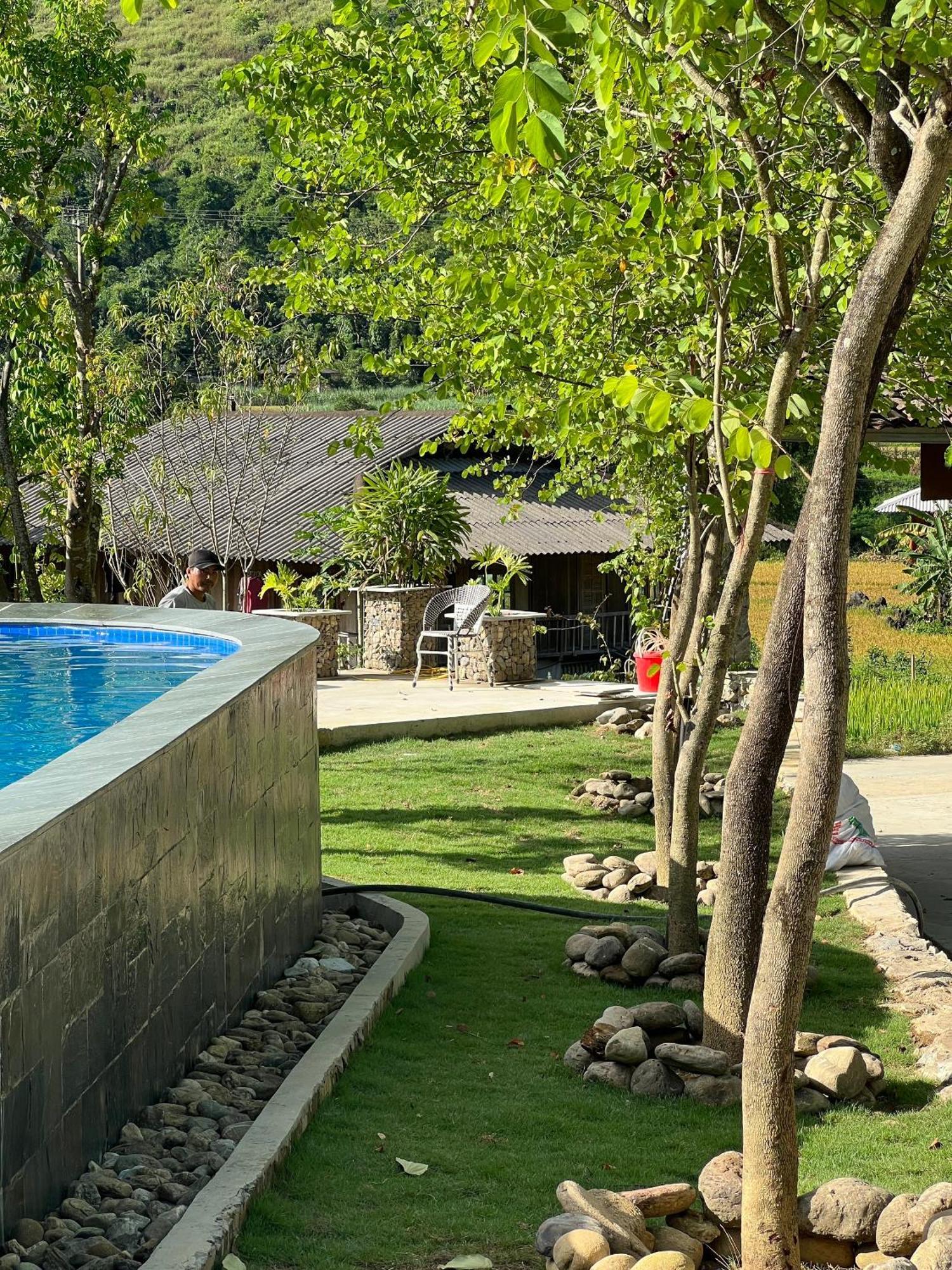 Tom'S Du Gia Homestay Lang Cac Exterior photo